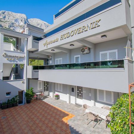 Apartments Hudovernik Baška Voda Eksteriør bilde