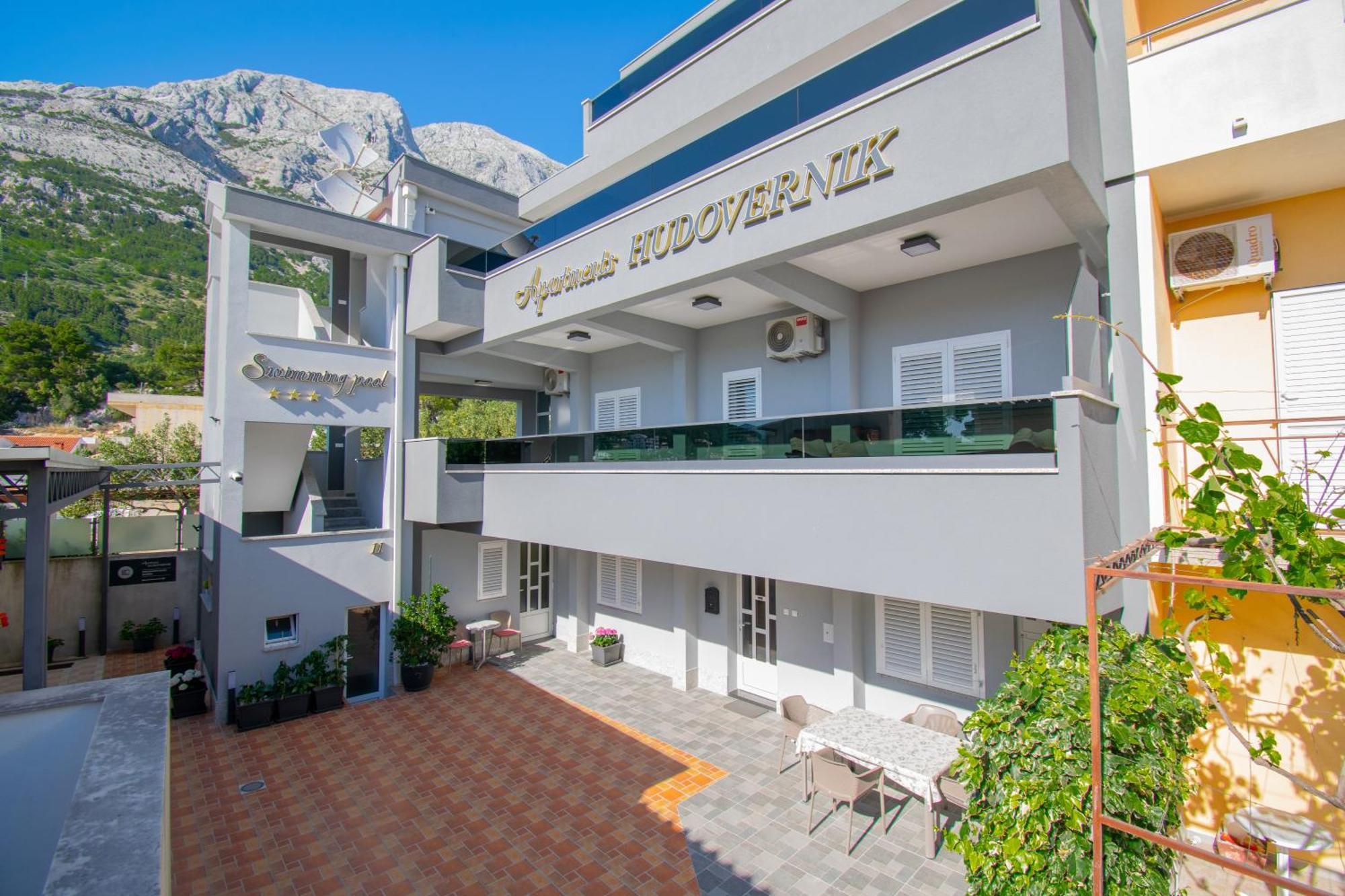 Apartments Hudovernik Baška Voda Eksteriør bilde