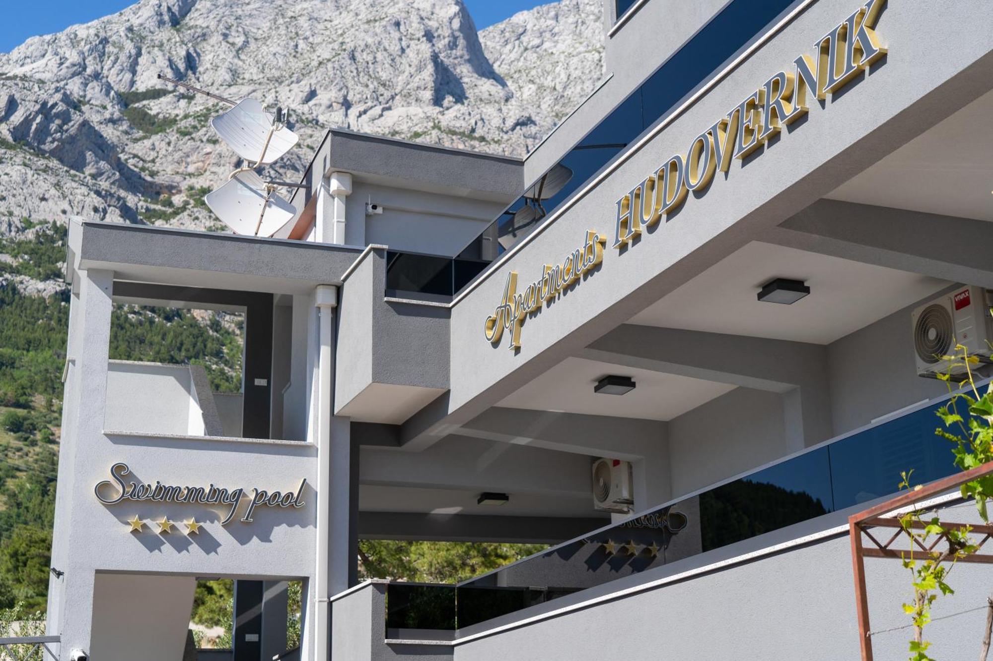 Apartments Hudovernik Baška Voda Eksteriør bilde
