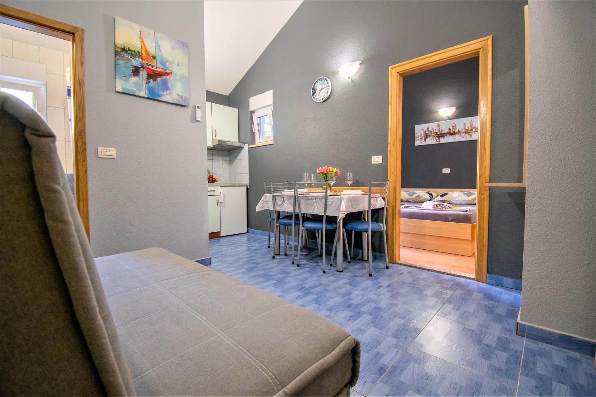 Apartments Hudovernik Baška Voda Eksteriør bilde