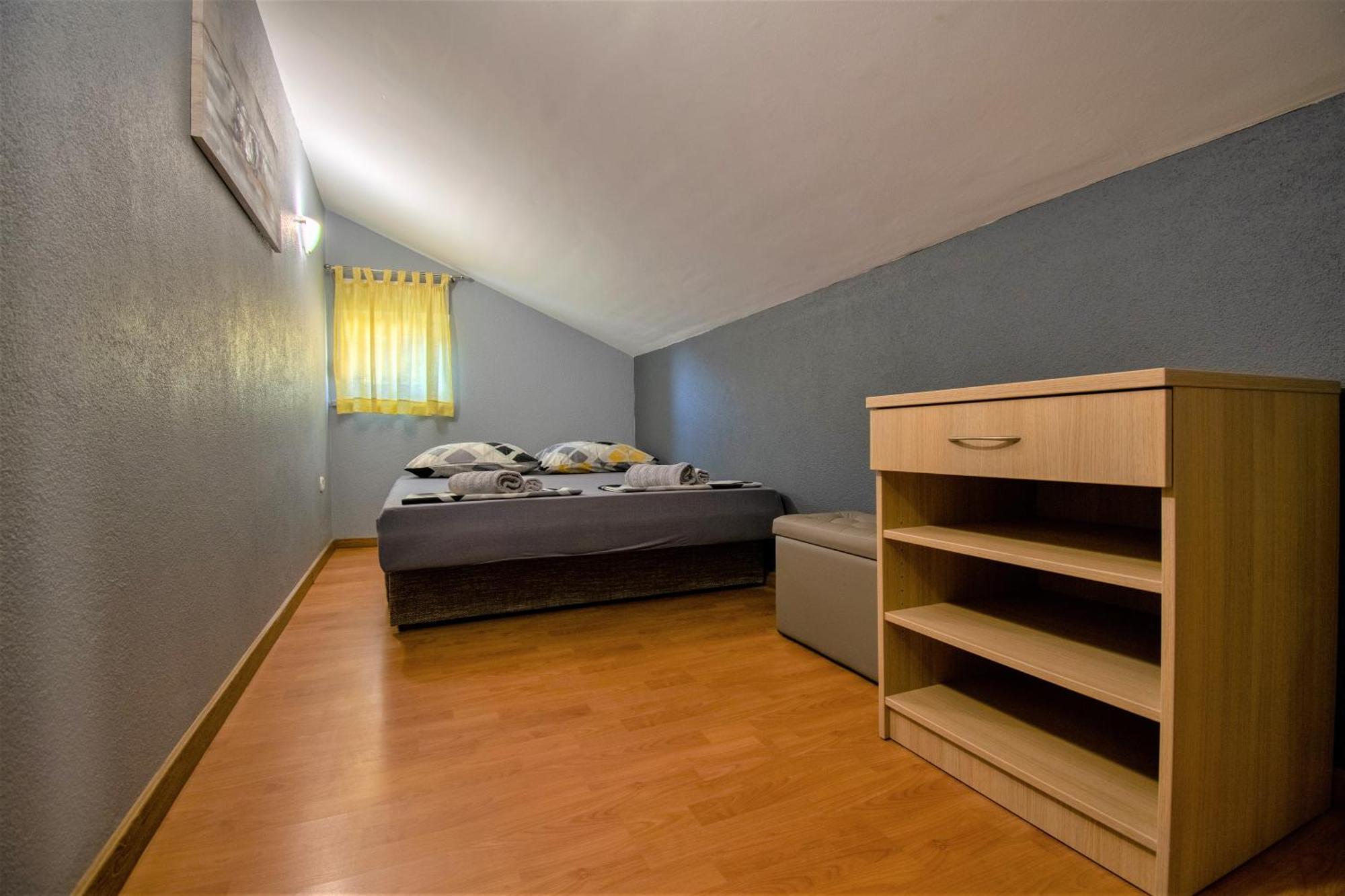 Apartments Hudovernik Baška Voda Eksteriør bilde