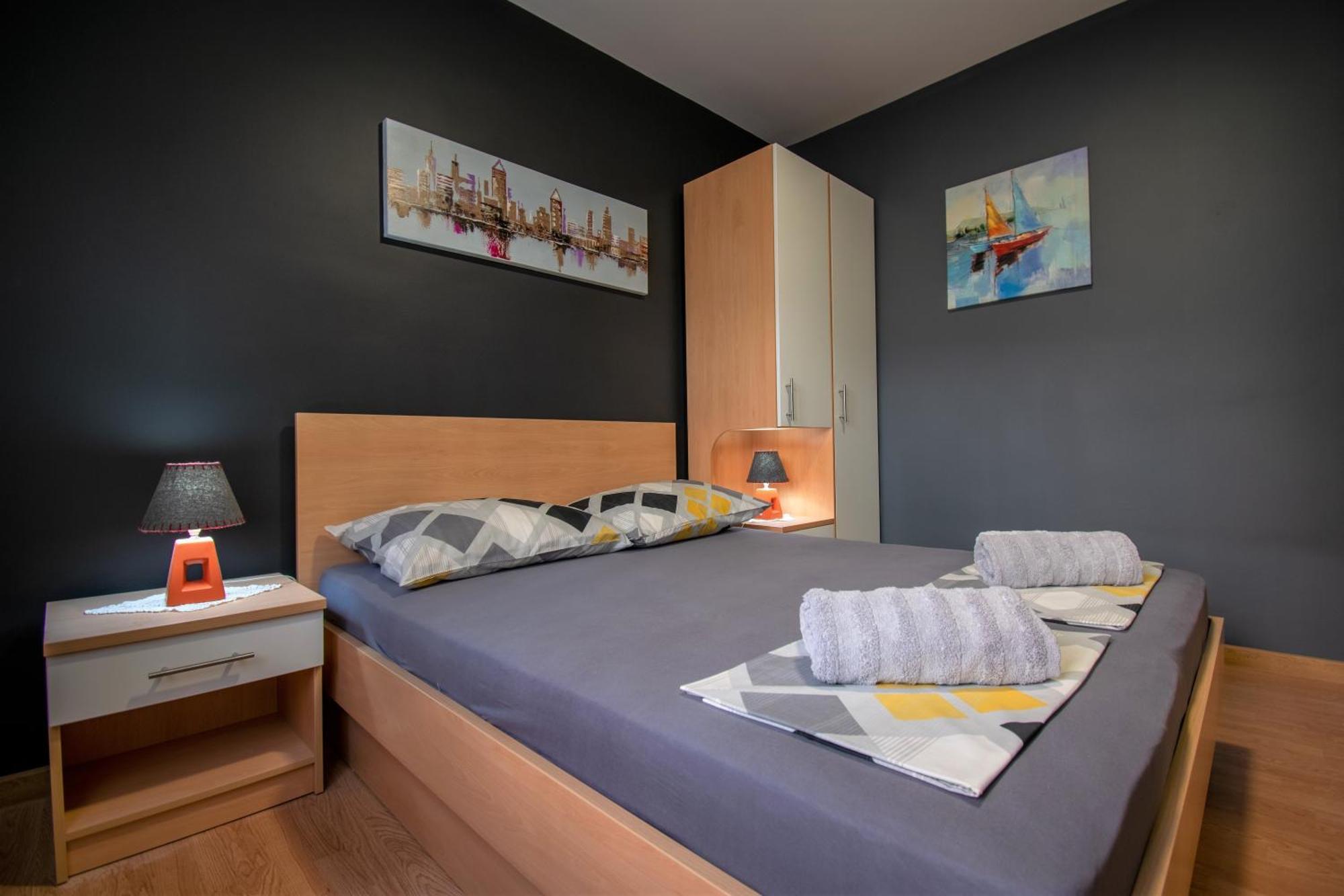 Apartments Hudovernik Baška Voda Eksteriør bilde