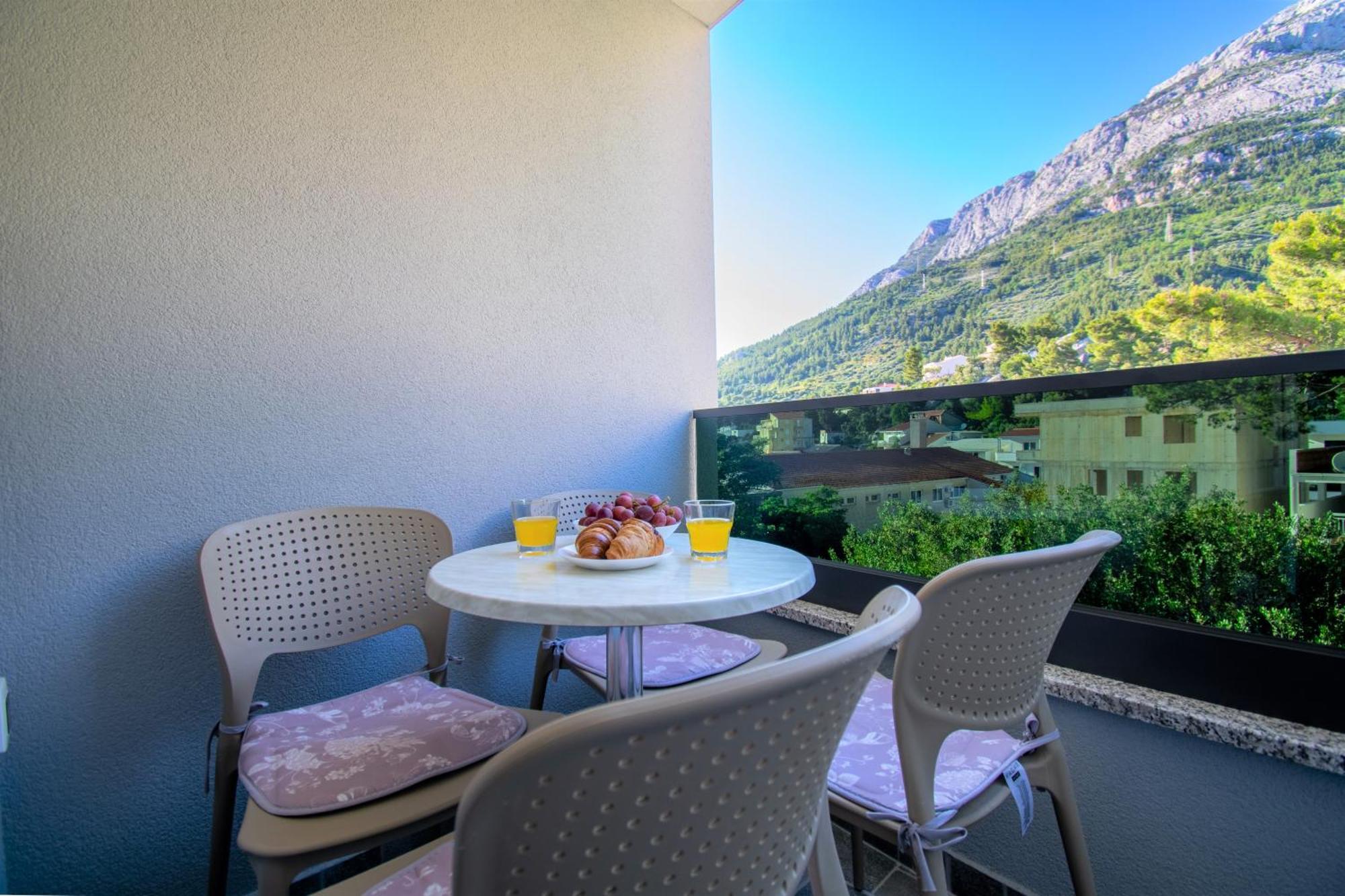 Apartments Hudovernik Baška Voda Eksteriør bilde