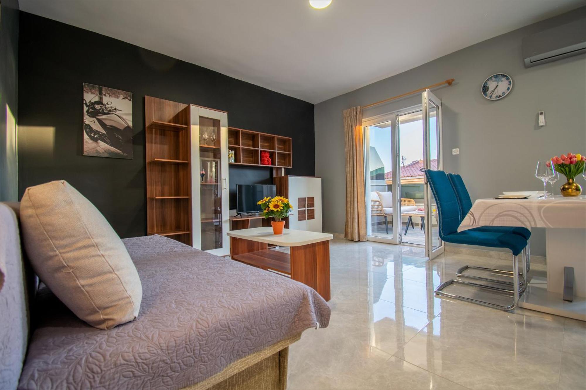 Apartments Hudovernik Baška Voda Eksteriør bilde